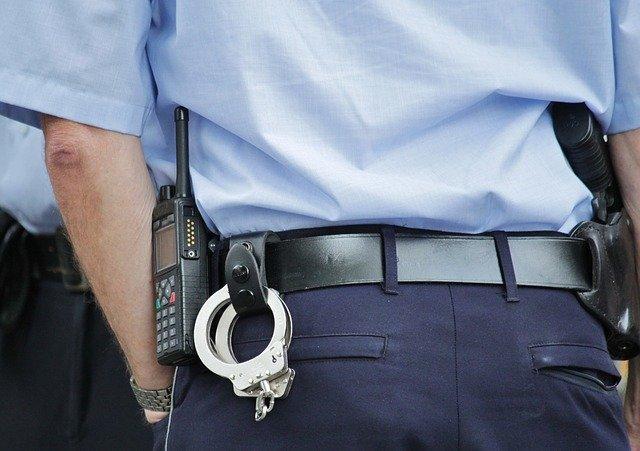 Polizist bei der Arbeit